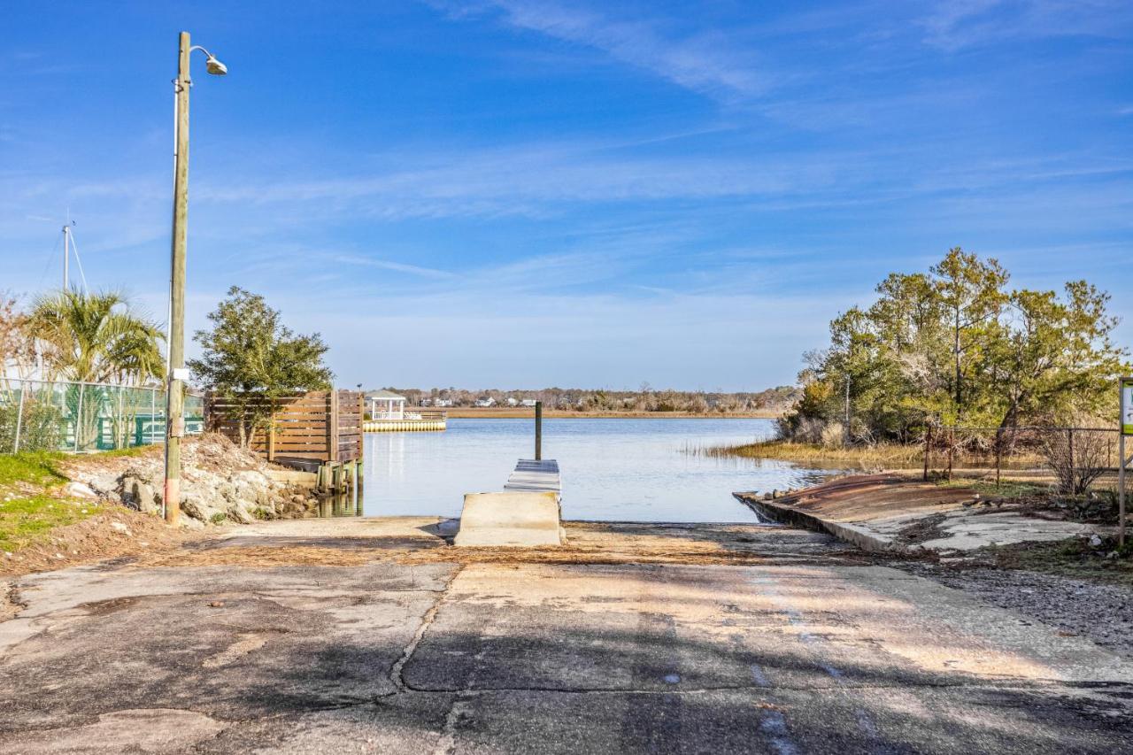 Reel Blessed Villa Oak Island Bagian luar foto